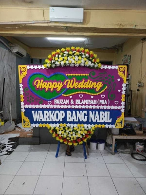 Papan Bunga di Cluster Springlake Summarecon Bekasi